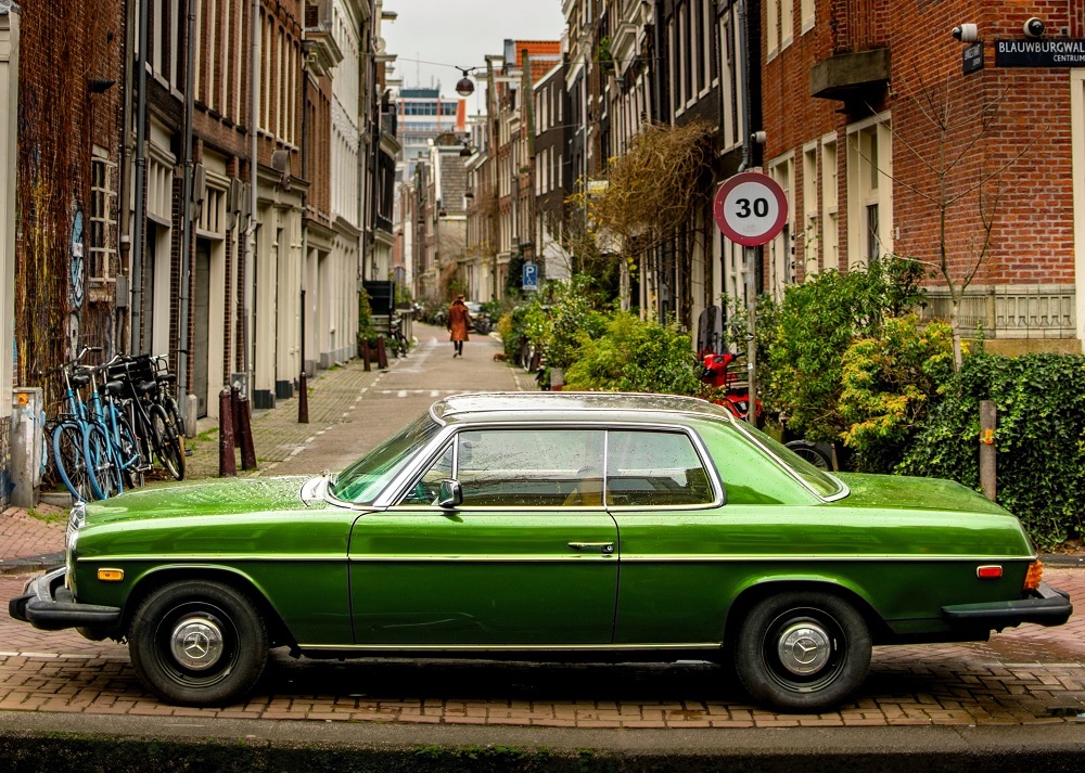 Met de auto door Amsterdam rijden
