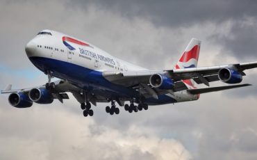 Qué aerolíneas vuelan más baratas de Gatwick a Amsterdam