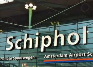 how far is amsterdam airport to amsterdam city center
